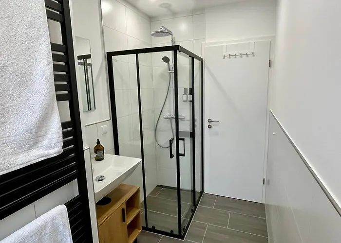 - 4 Pers - 24h Self Check-in - Verkehrsanbindung *